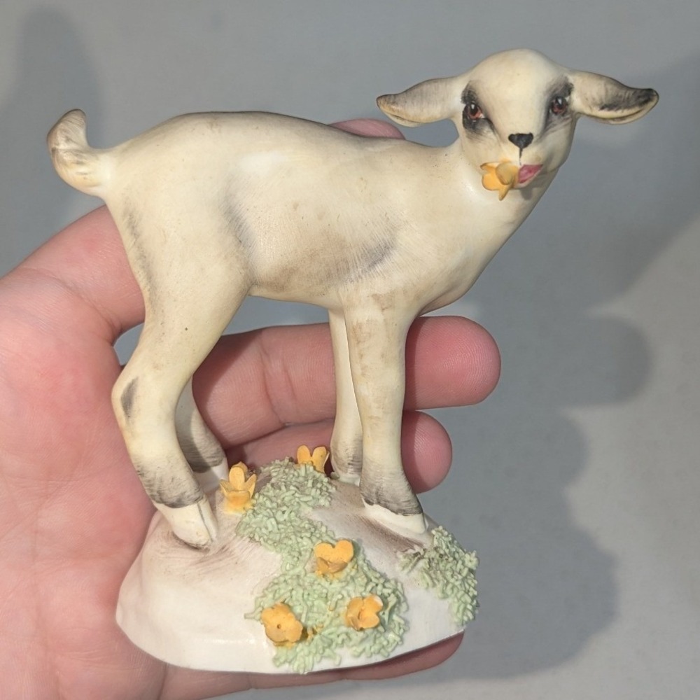 Royal Adderley Lamb‎ Figurine Small Cream Bone China Barbara Linley Adams